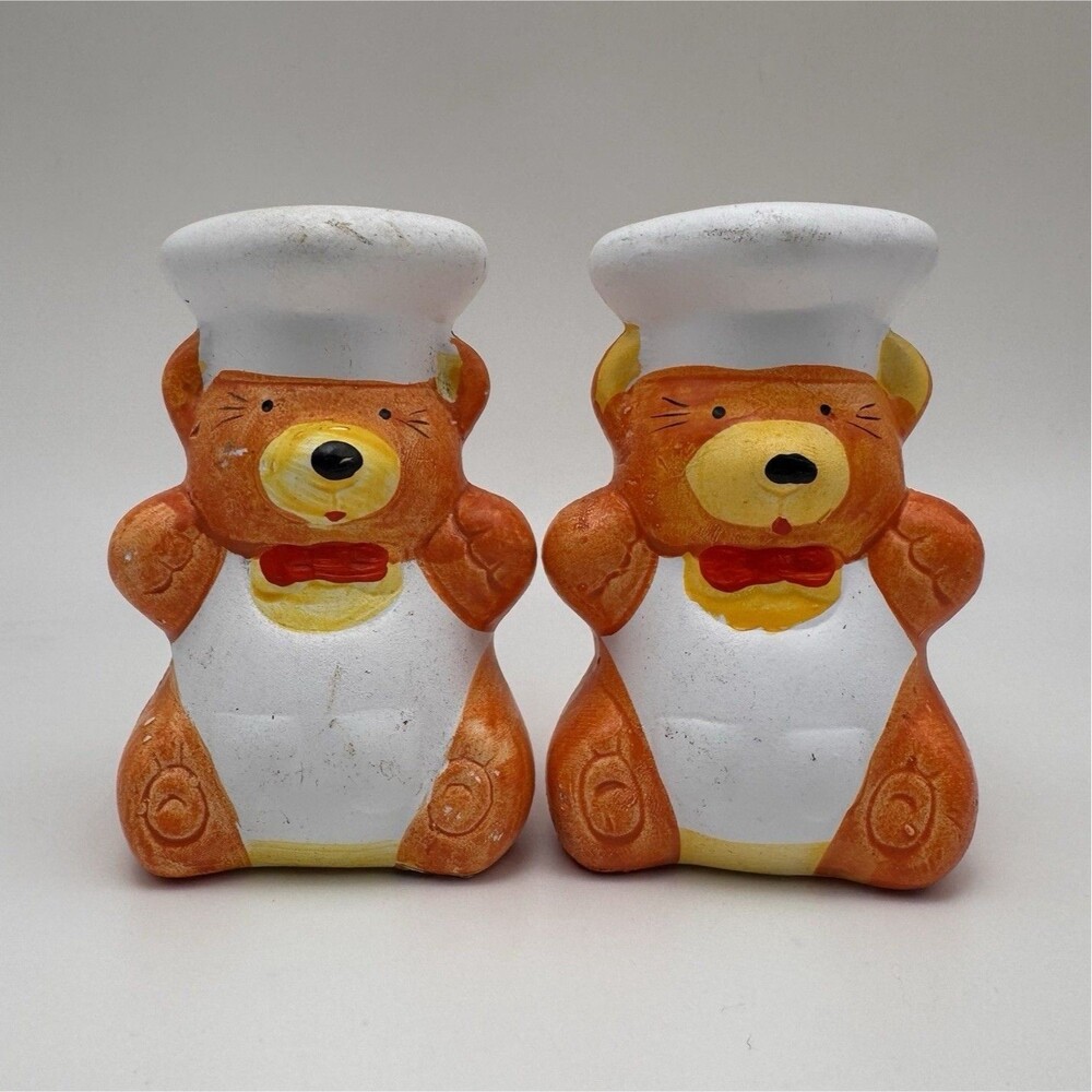 Vintage Ceramic Hand Painted Teddy Bear Chef Salt & Pepper Shakers Set 4in *TLC